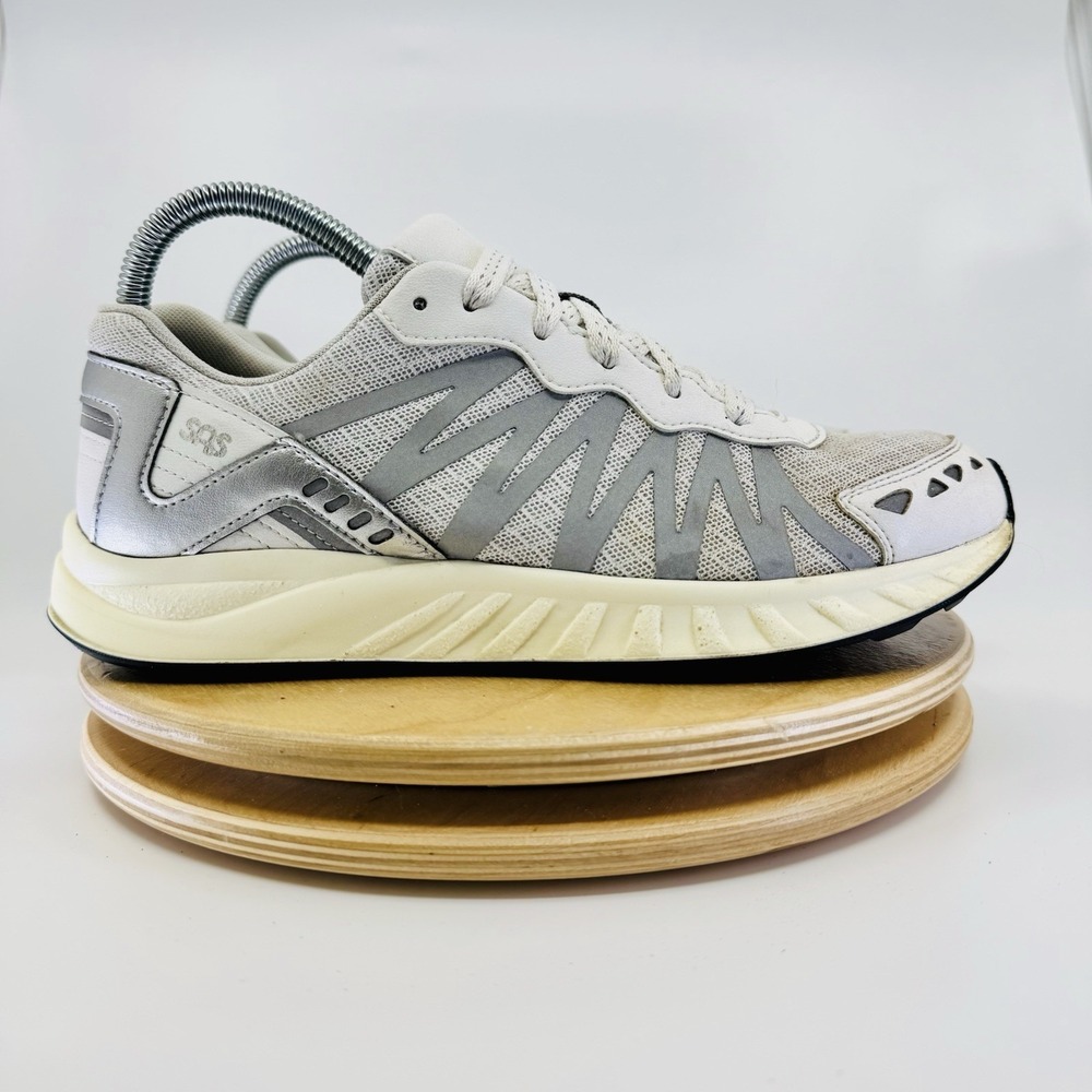 SAS Tempo Women's Walking Shoes Size 9 N Narrow White Silver‎ Leather Sneakers